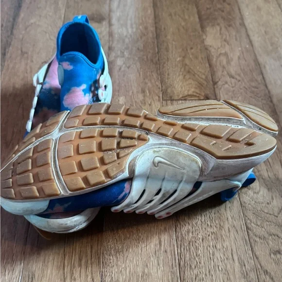 Nike Tie-Dye Sneakers - Blue and Pink - Picture 4 of 4